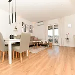Dajana Feeling Of Apartment *